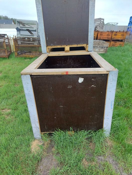 Sprzedam skrzynie 130cm x 110cm x 120cm