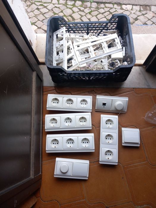 Tomadas e interruptores legrand decor