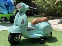 Vespa infantil eléctrica