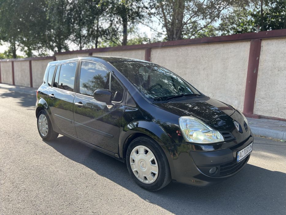Продаю RENAULT MODUS 1.5 дизель.