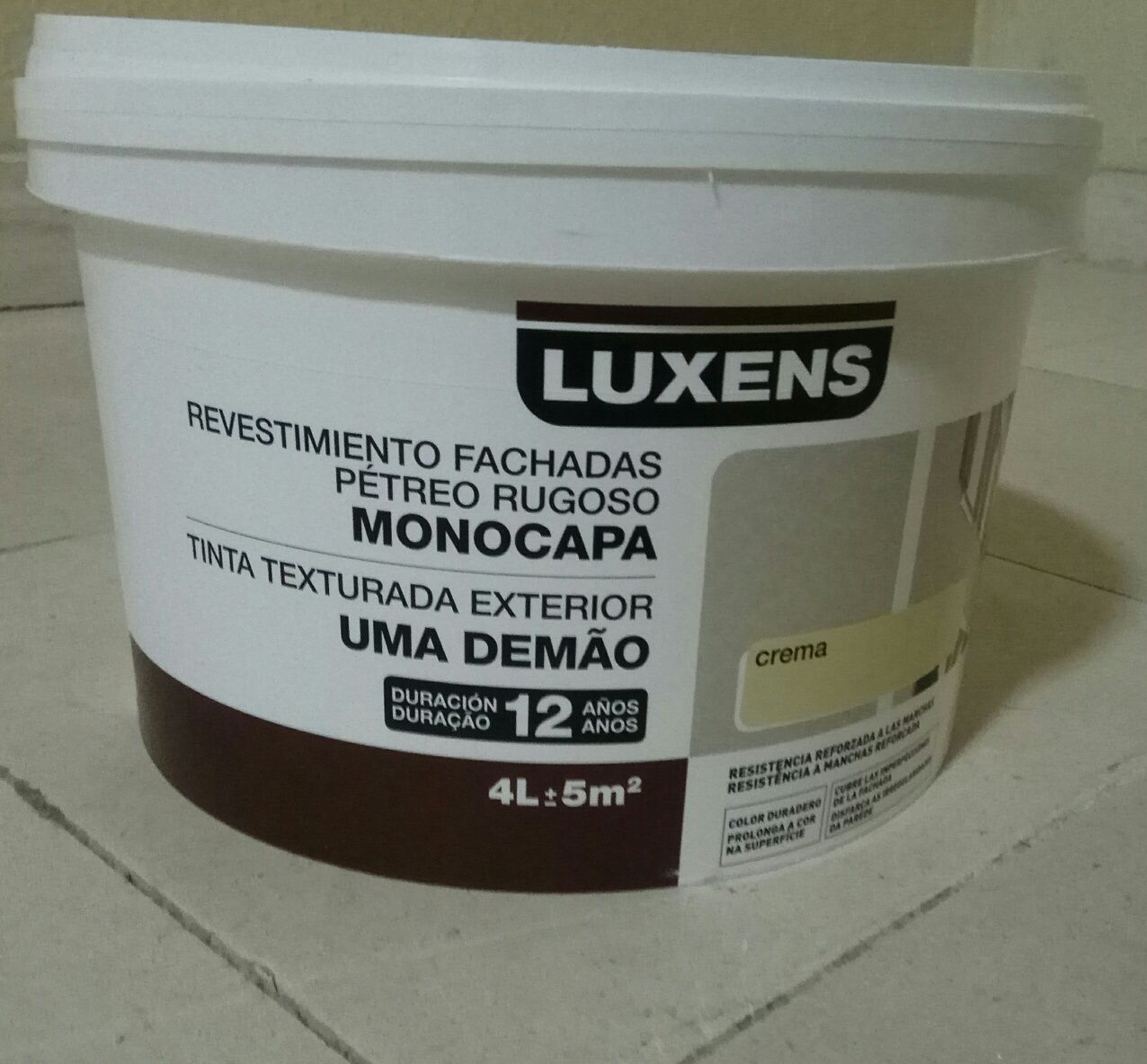 Tinta mate exterior
12 ANOS CREME 4L LUXENS