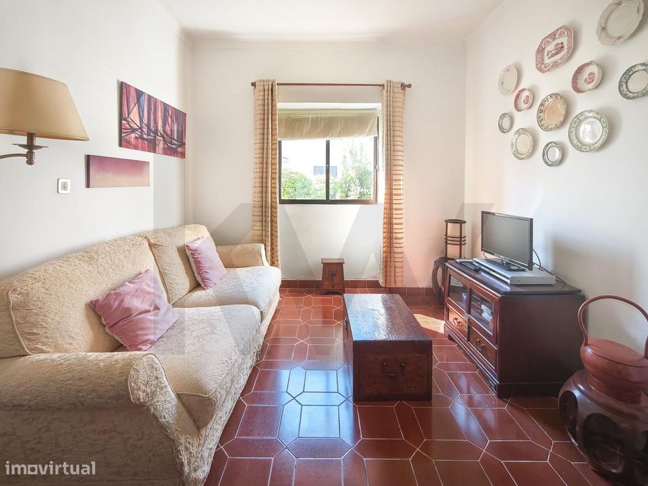 Moradia T4 no Bairro da Madre de Deus | Beato