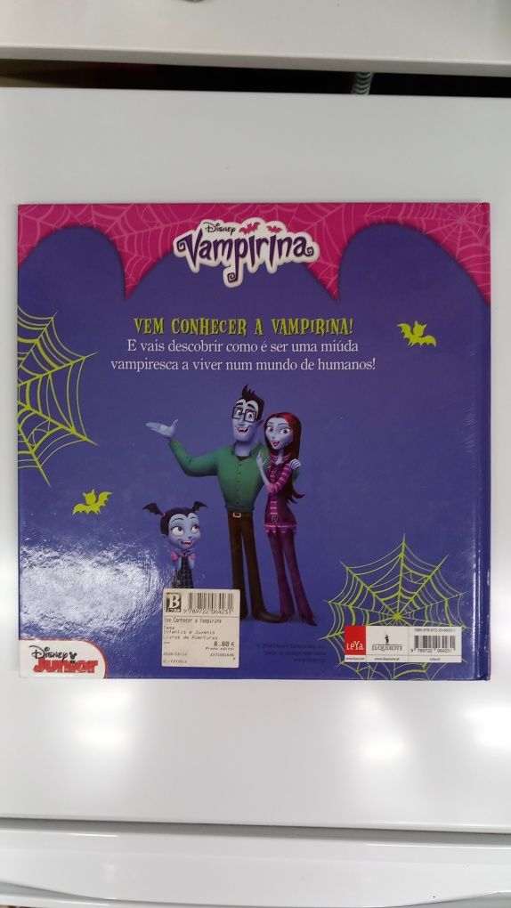 Livro Vampirina da Disney
