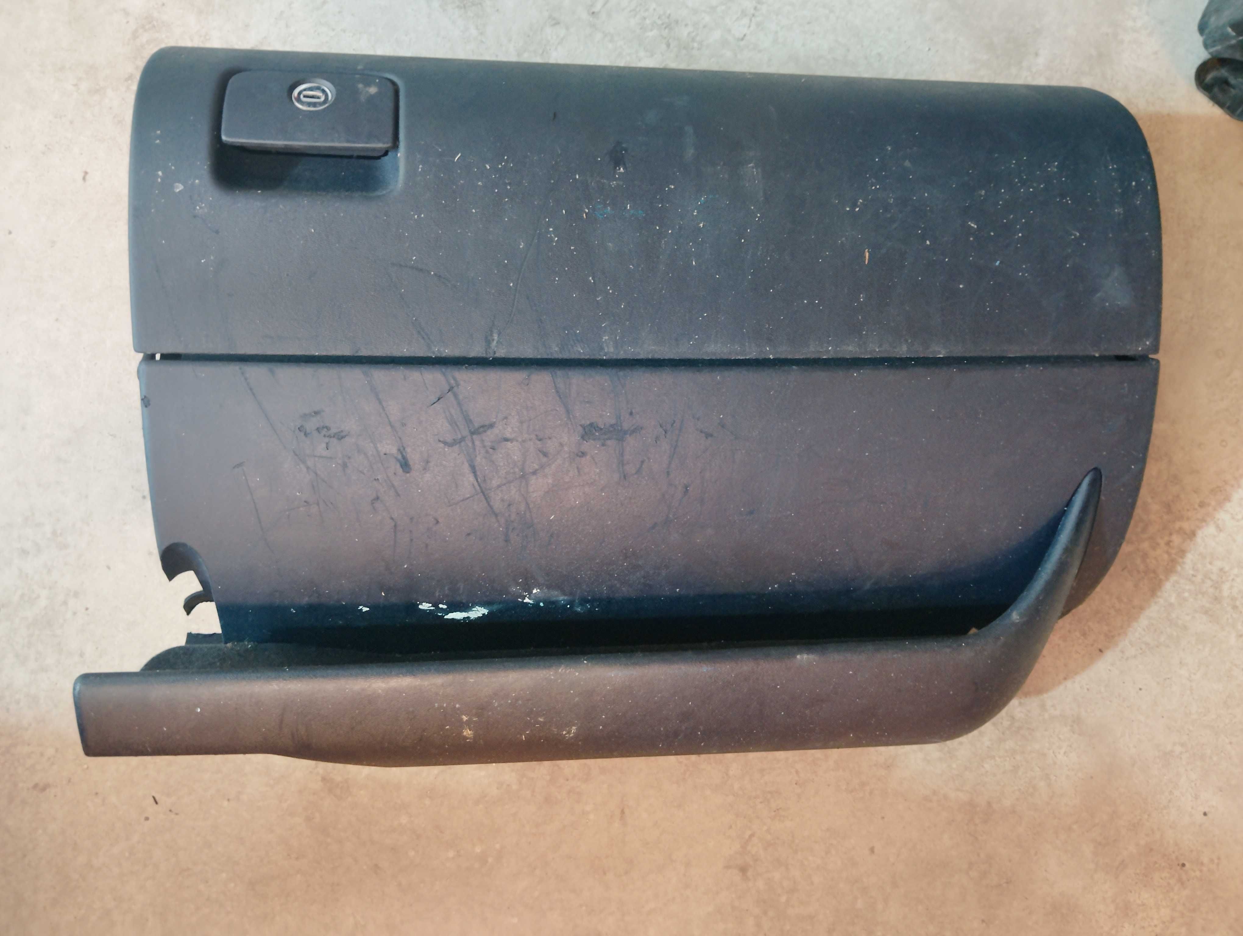 Tablier + porta luvas + resguardo volante e laterais Audi A3 8L