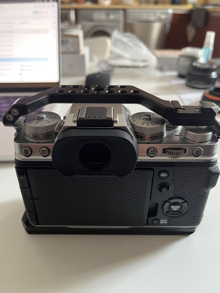 Fujifilm xt4+rig+3 baterias,carregador duplo+2x128gb+adaptador xf-ef