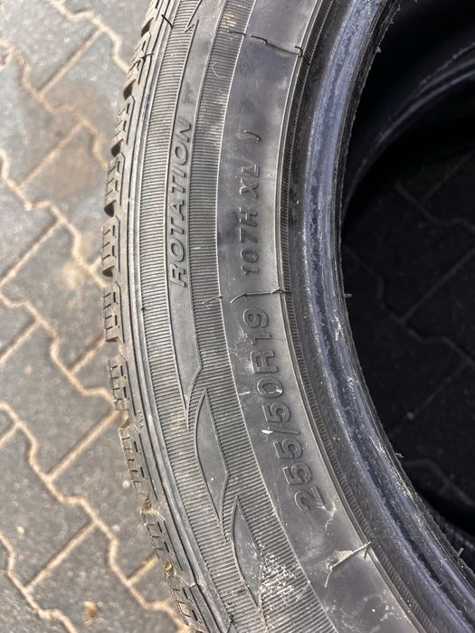 Opony zimowe 255/50 R19  4 sztuki komplet