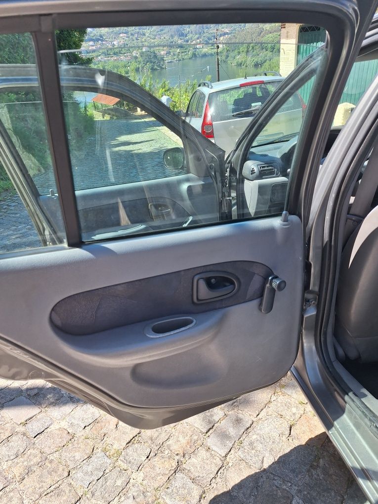 Renualt clio 1.2