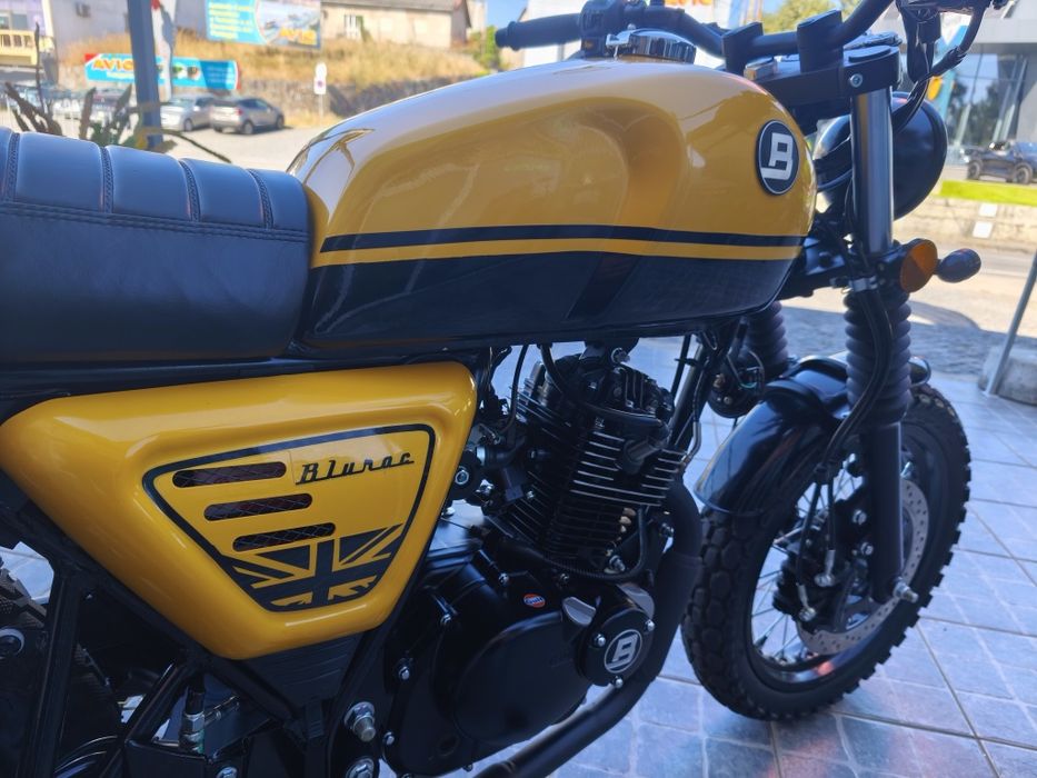 Bullit Bluroc 125 café Racer  nova