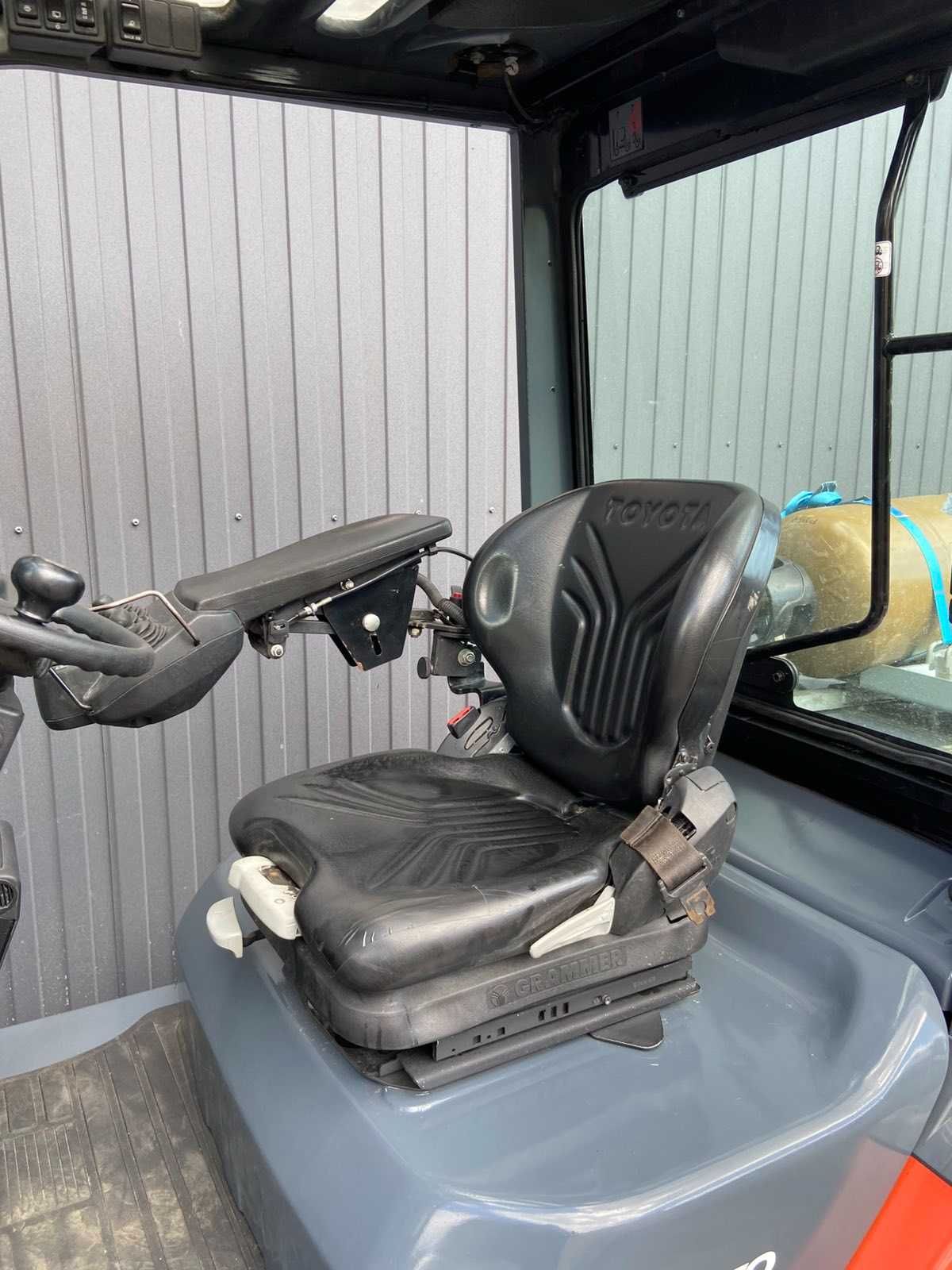 Газовий навантажувач TOYOTA 02-8FGJF35, 2018 рік, 3.5 тон, погрузчик