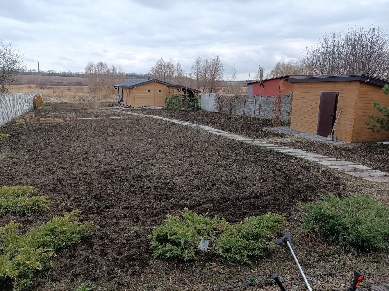 Покос травы, уборка участка, культивация