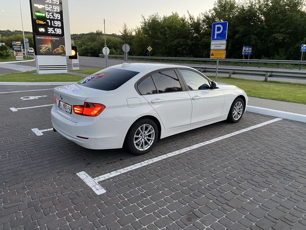 BMW f30 320i офіціал в рідній фарбі