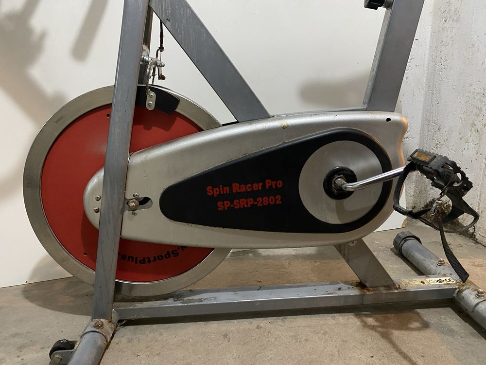 Rower stacjonarny spinningowy