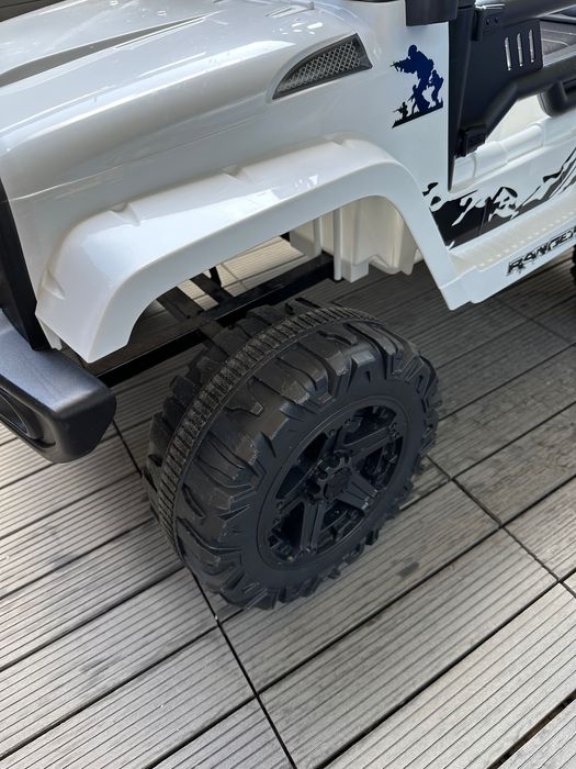 Jeep Auto na akumulator dla Dziecka