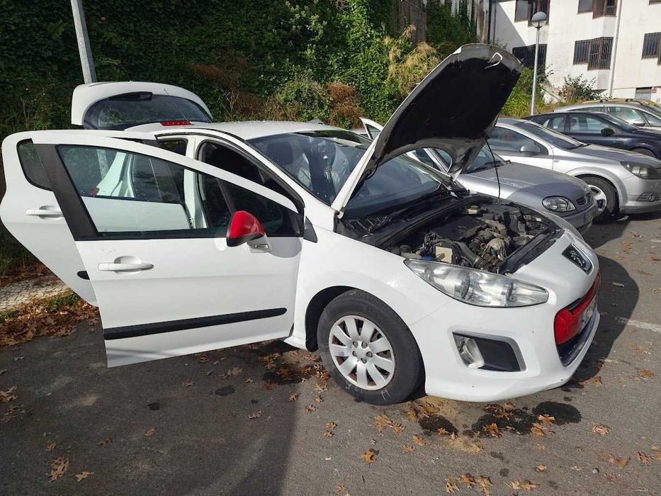 2012 Peugeot 308 ENVY 1.6 HDI 92 FAP 5 c/bola reboque