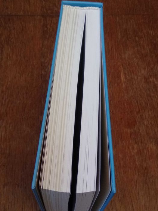 Продам книгу  Отец духовный Серафим