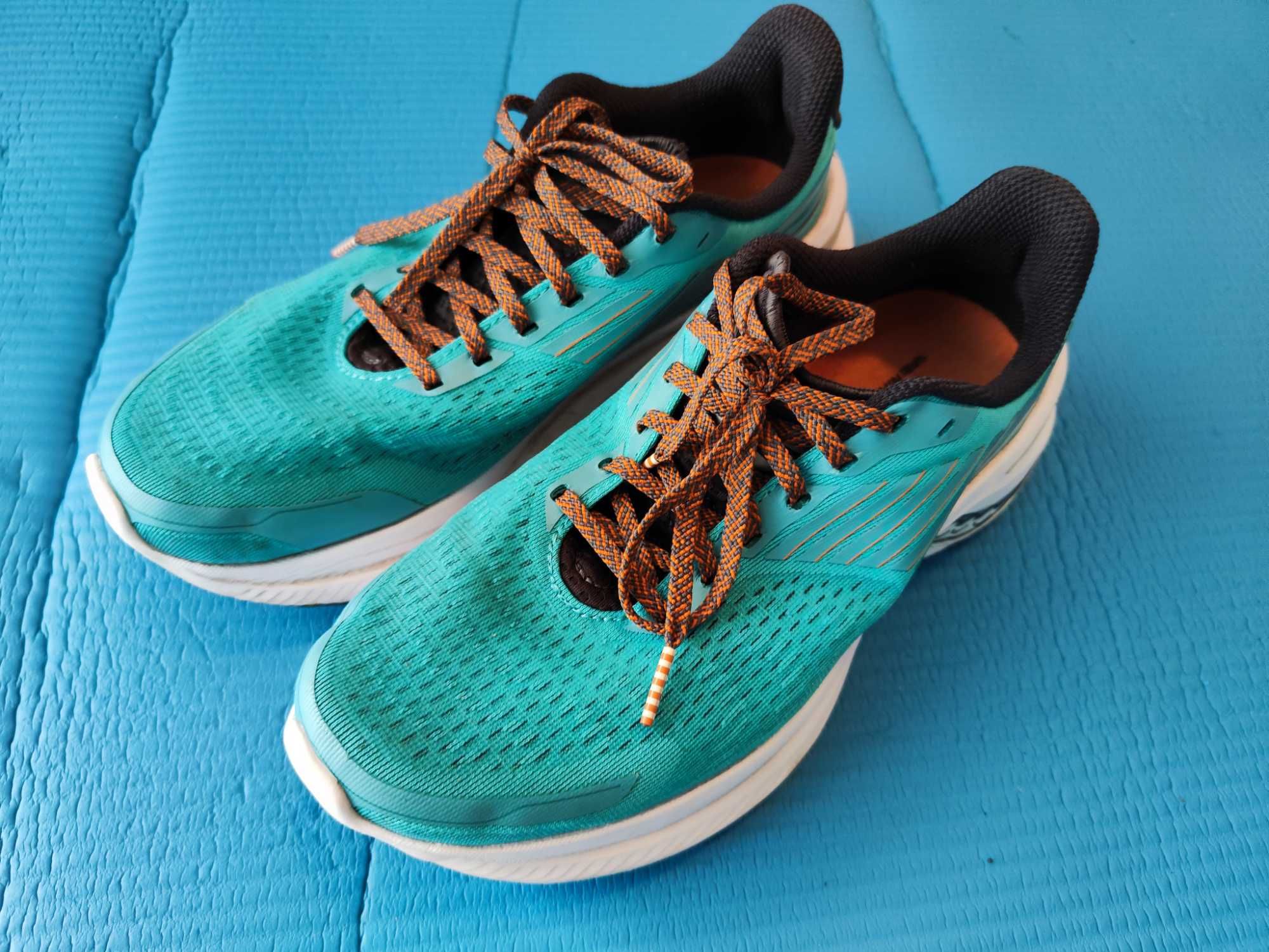 Buty biegowe męskie Saucony Endorphin Shift 3 (rozmiar 41)