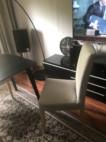 Stoł i krzesła
