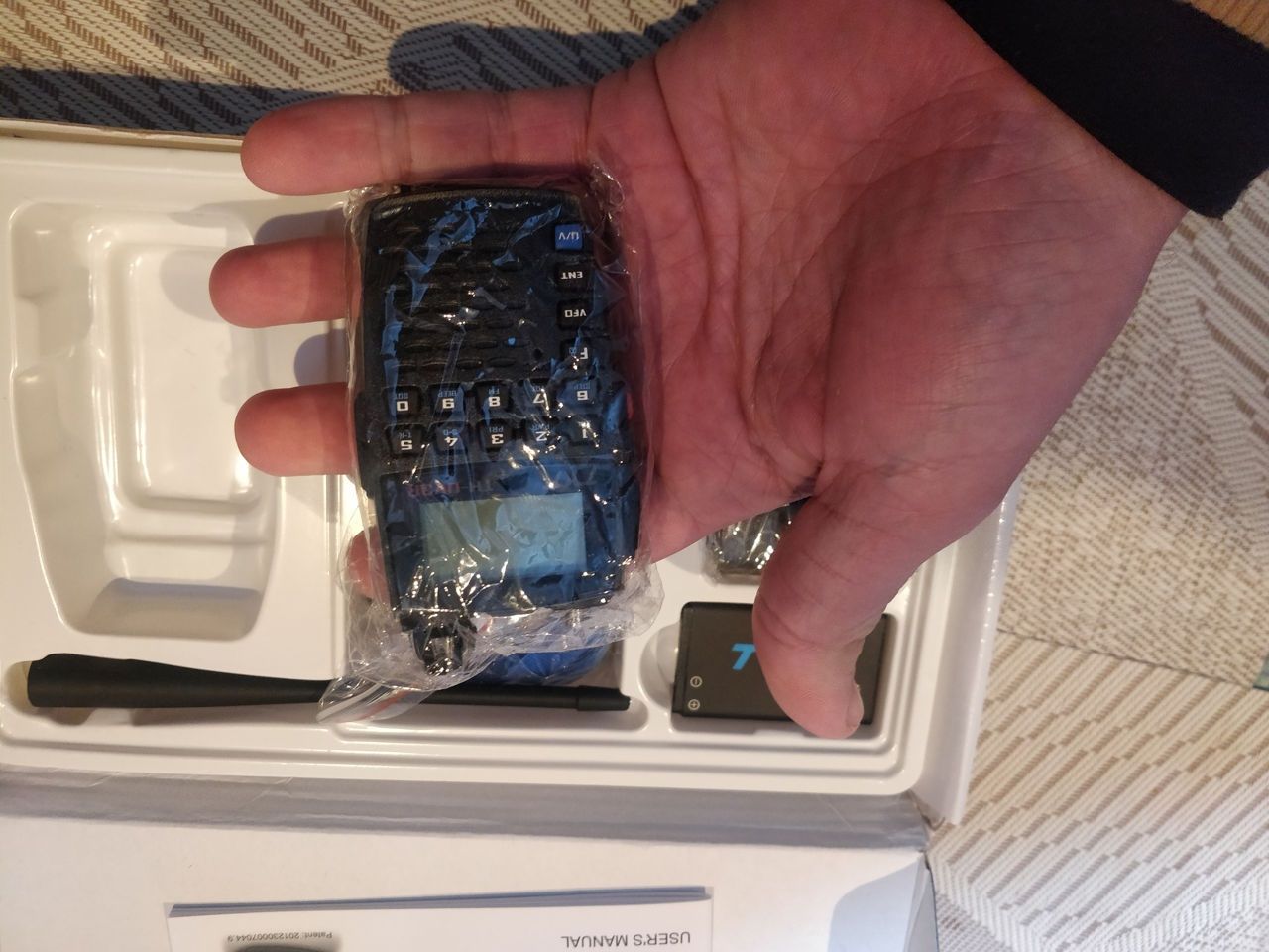 Продам новую рацию TYT TH-UV3R