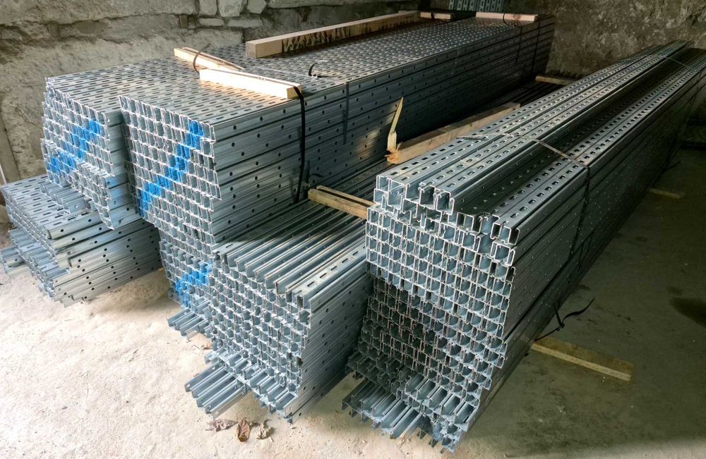 Профіль, та кріплення для сонячних панелей, баластні системи.