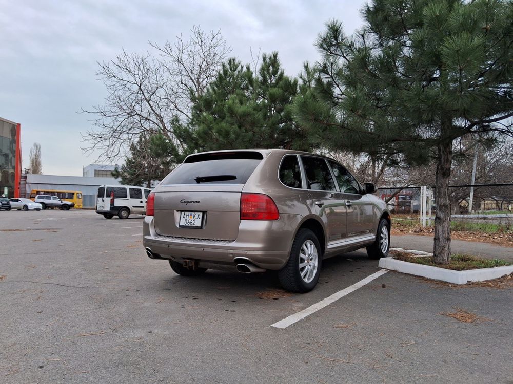 Porsche Cayenne 3.2 газ 2006 в отличном состоянии