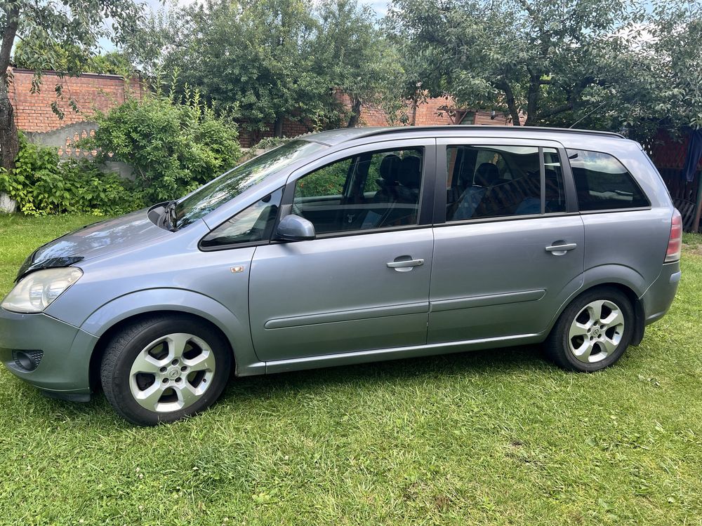Opel zafira 2008