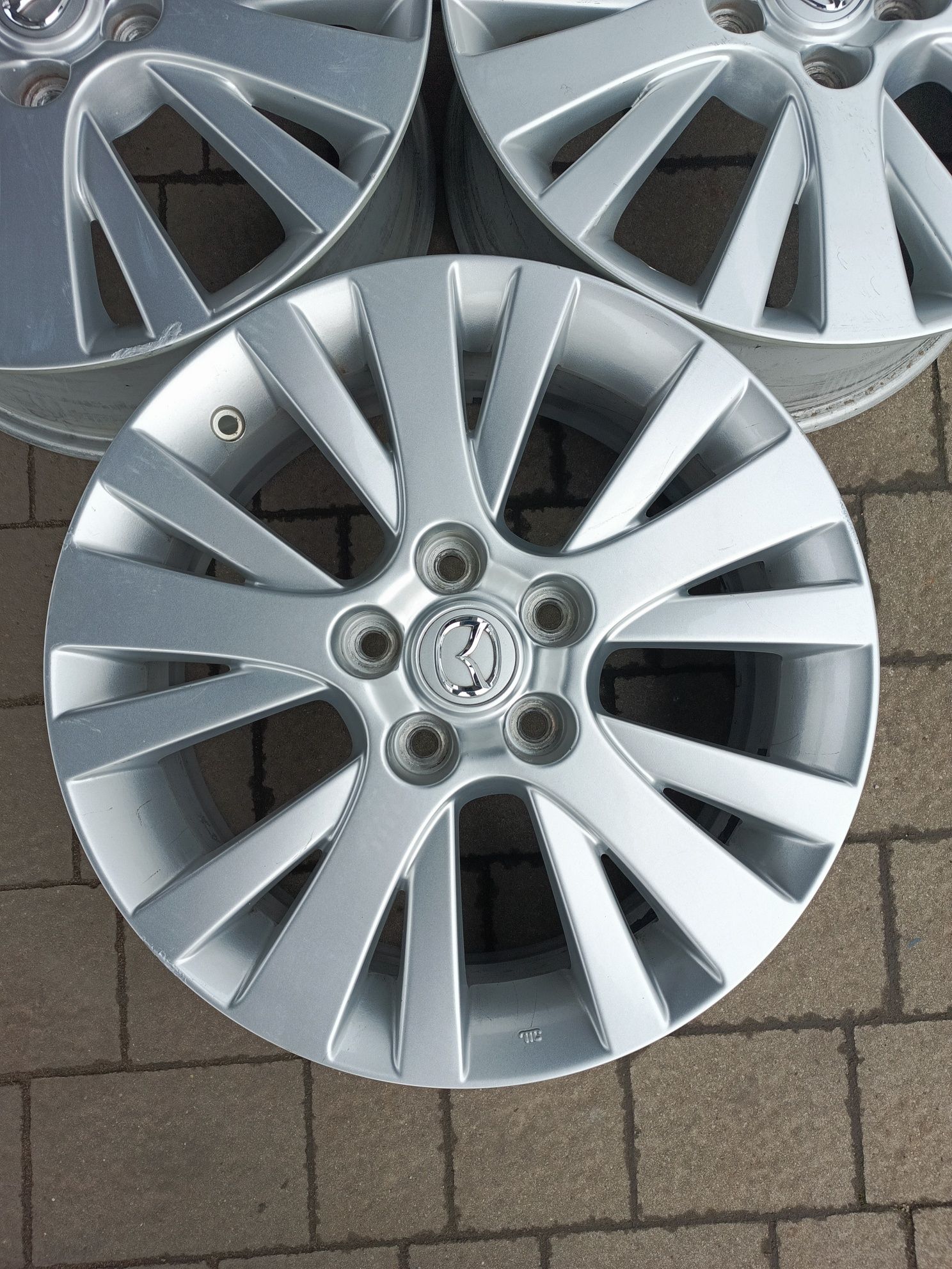 Felgi do Mazdy, Kia, Suzuki, Tojoty, Hyundai,  5x114,3. J 7. R17.Et 60