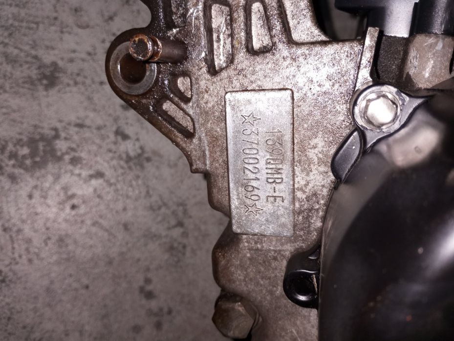 Silnik kompletny skuter 4t 50cm  od peugeot Django.