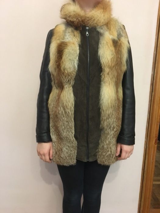 Меховая жилетка(лиса)