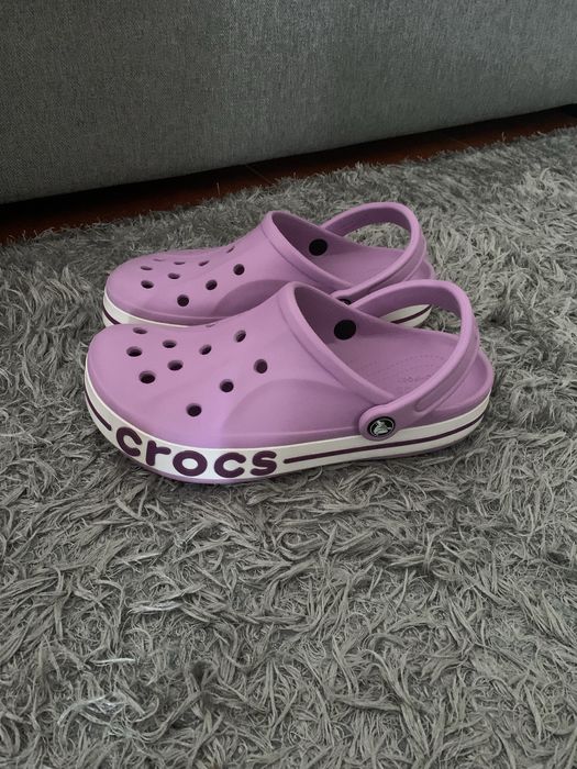 Crocs como novas
