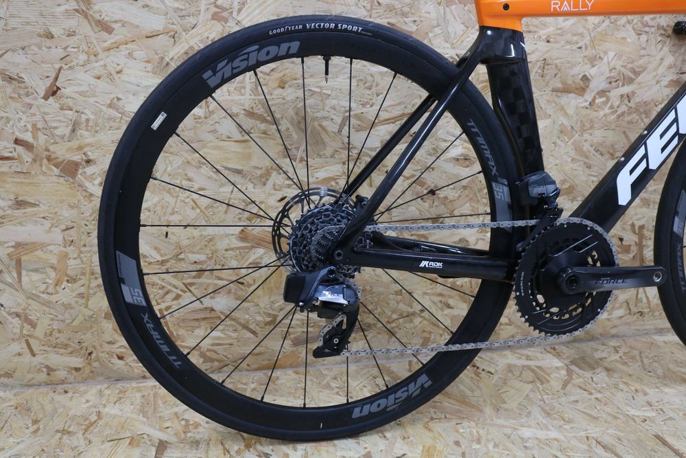 Bicicleta carbono disco - Felt AR - Sram Force AXS 2x12v