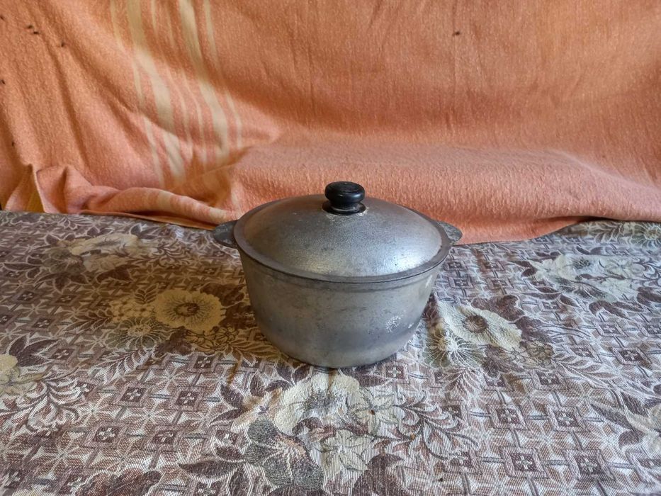 Продам посуд в гарному стані