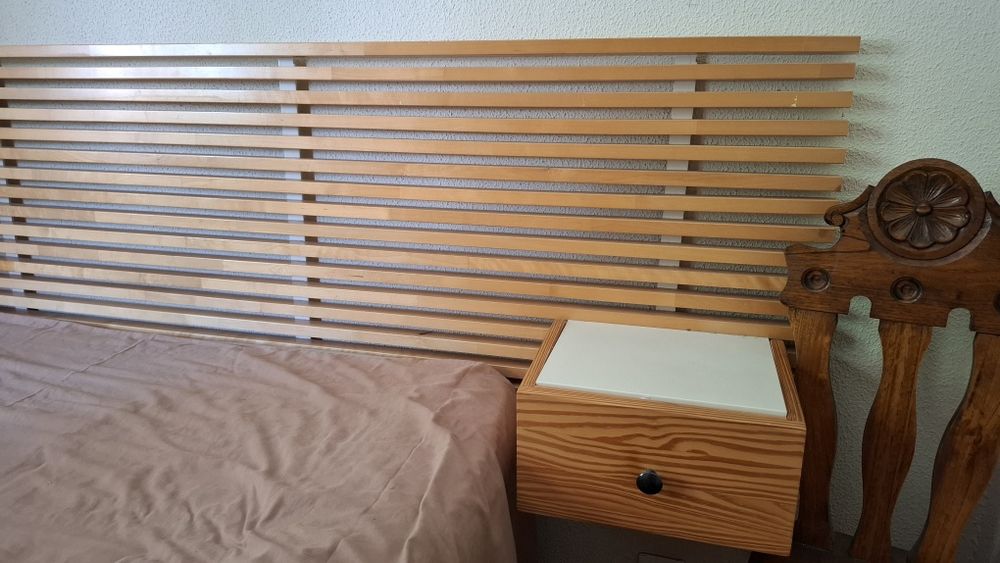 Cabeceira de cama Ikea Mandal com prateleiras ou gavetas