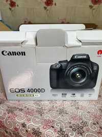 Canon 4000D в ідеальному стані