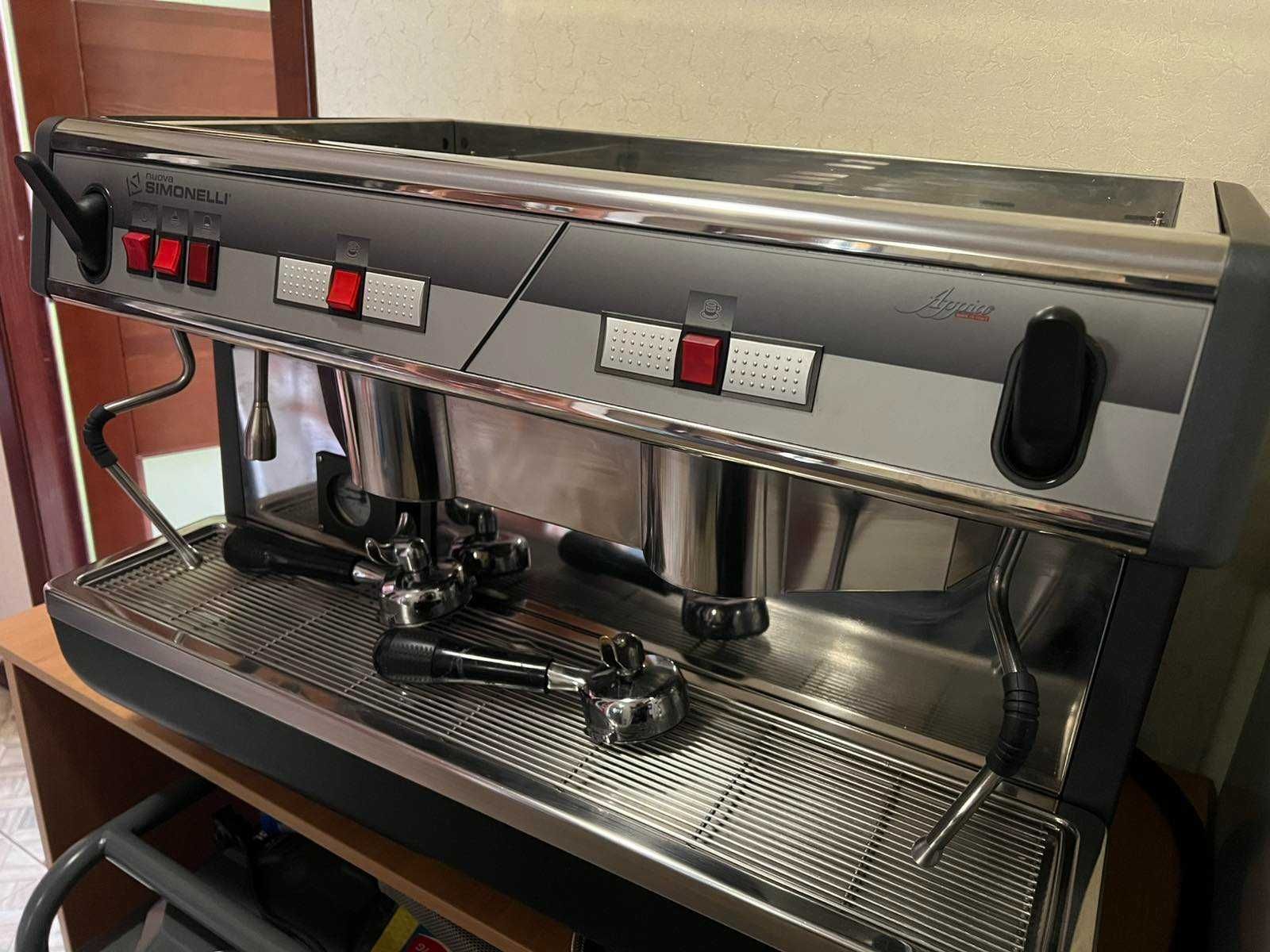 Кавомашина SIMONELLI Nuova