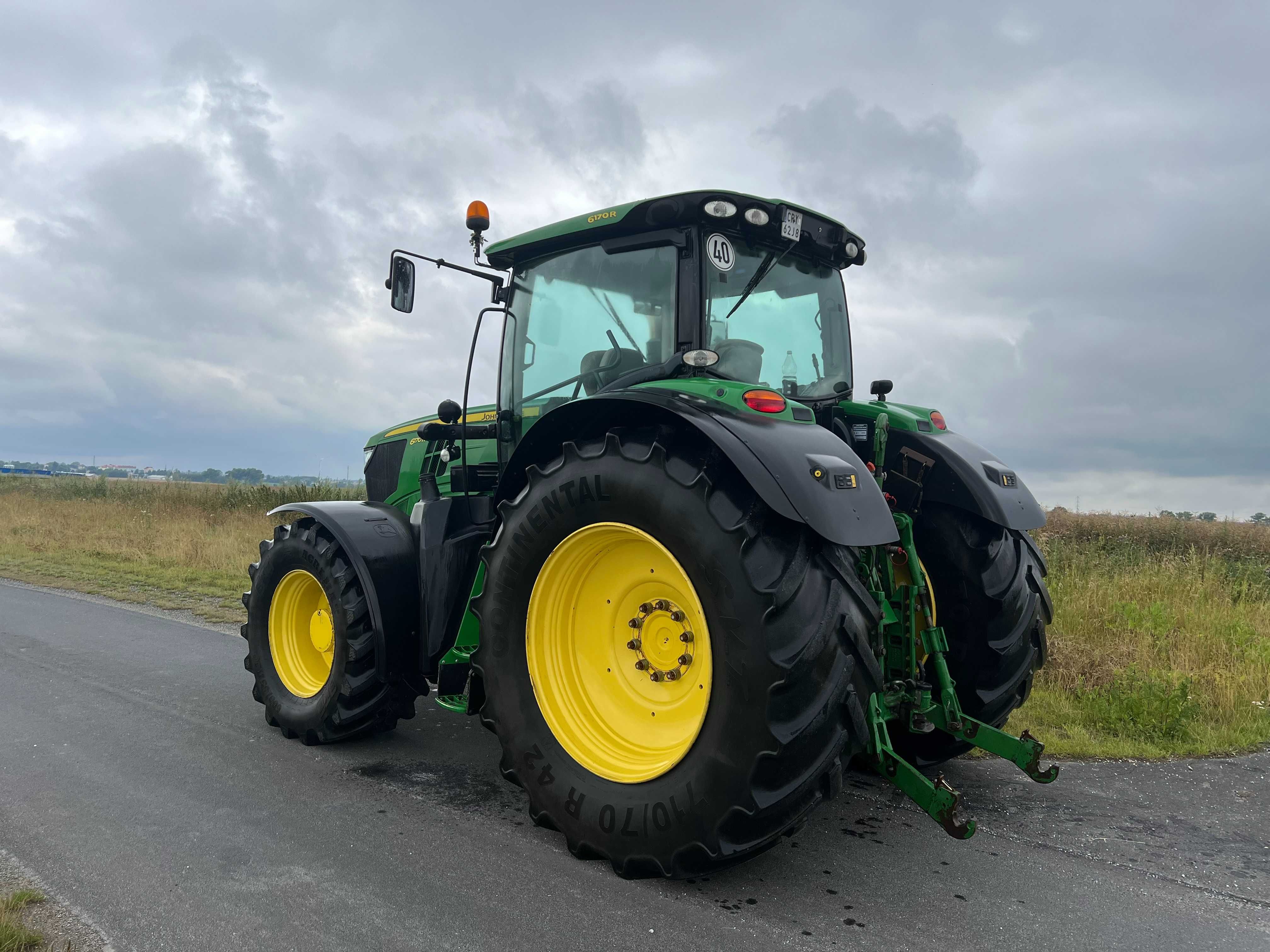 Ciągnik John Deere 6170 R z Niemiec