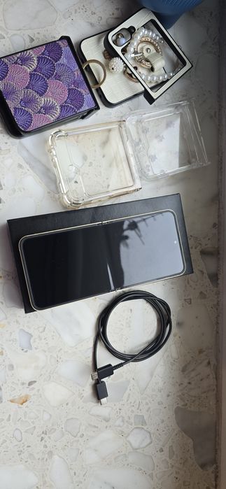 Samsung galaxy flip 6 12gb 256gb żółty gwarancja + dodatki