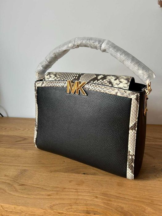 Wyjątkowa torebka Michael Kors Karlie
