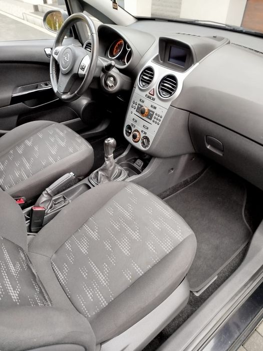 Opel Corsa D 1.4 2011r klima Stan Bdb. OPŁACONY