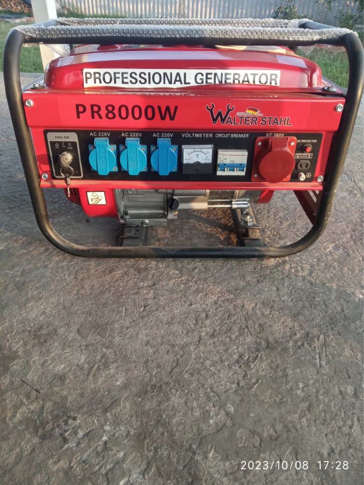 Продам бензо генератор