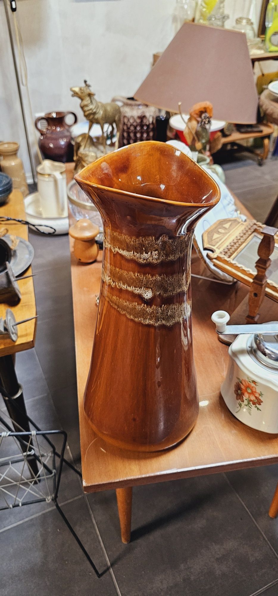 Pruszków, wazon Noga Słonia