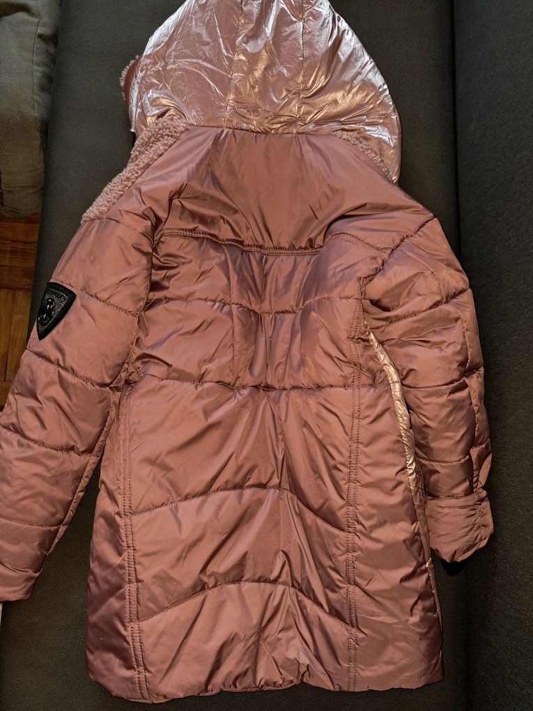 Пальто куртка на дівчинку