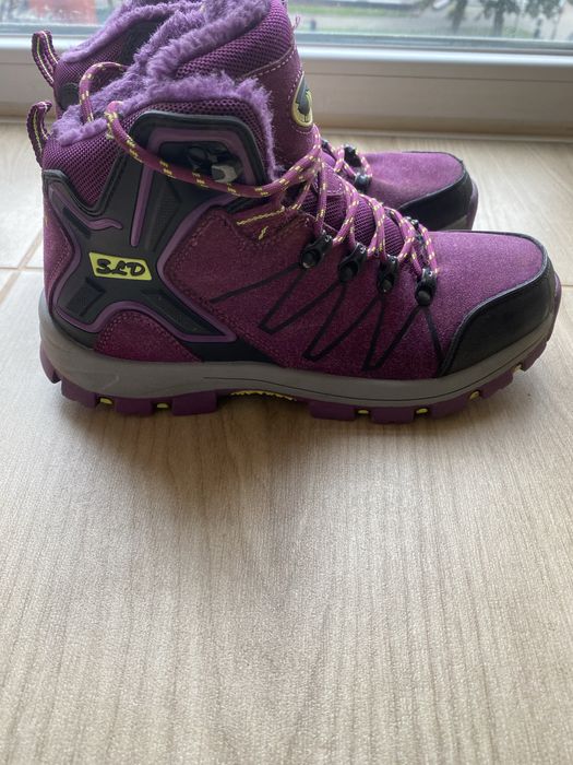 Взуття зимові жіночі