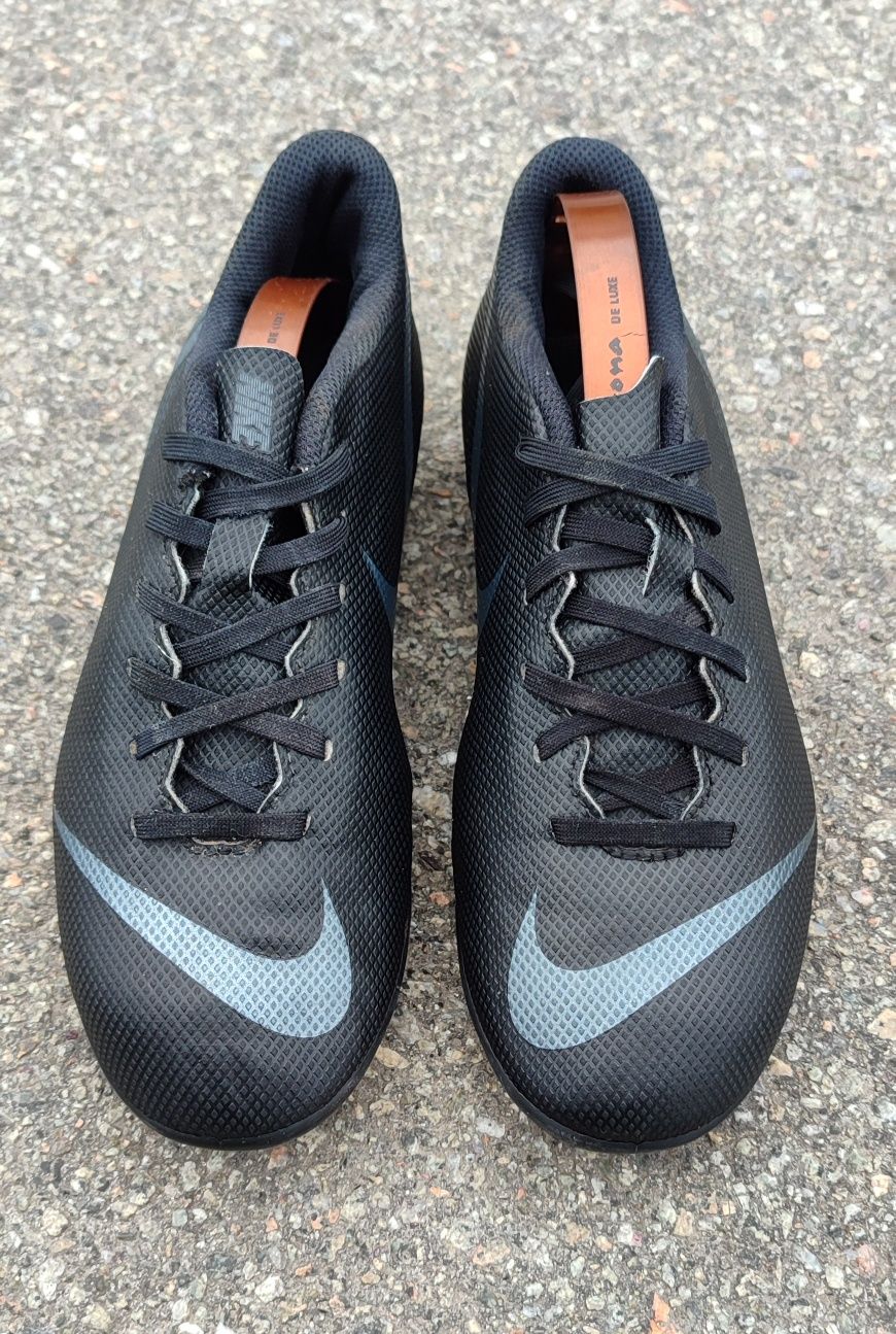 Бутсы Nike Mercurial Vapor 12