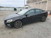Volvo S60 2017 VOLVO S60 2.0 Benzyna / Automat / Niski przebieg!