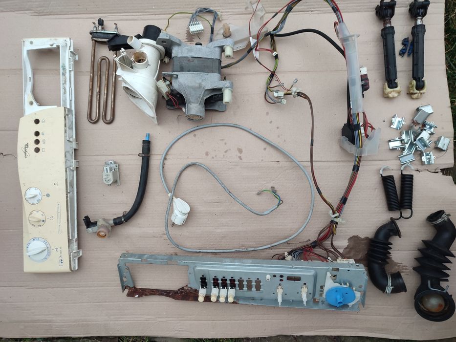 Пральна машина Whirlpool на запчастини