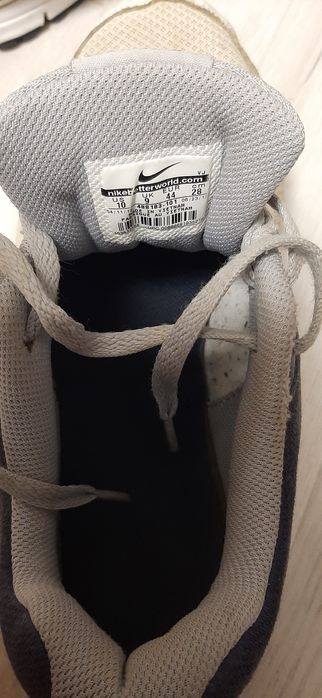 Adidasy sportowe "Nike"