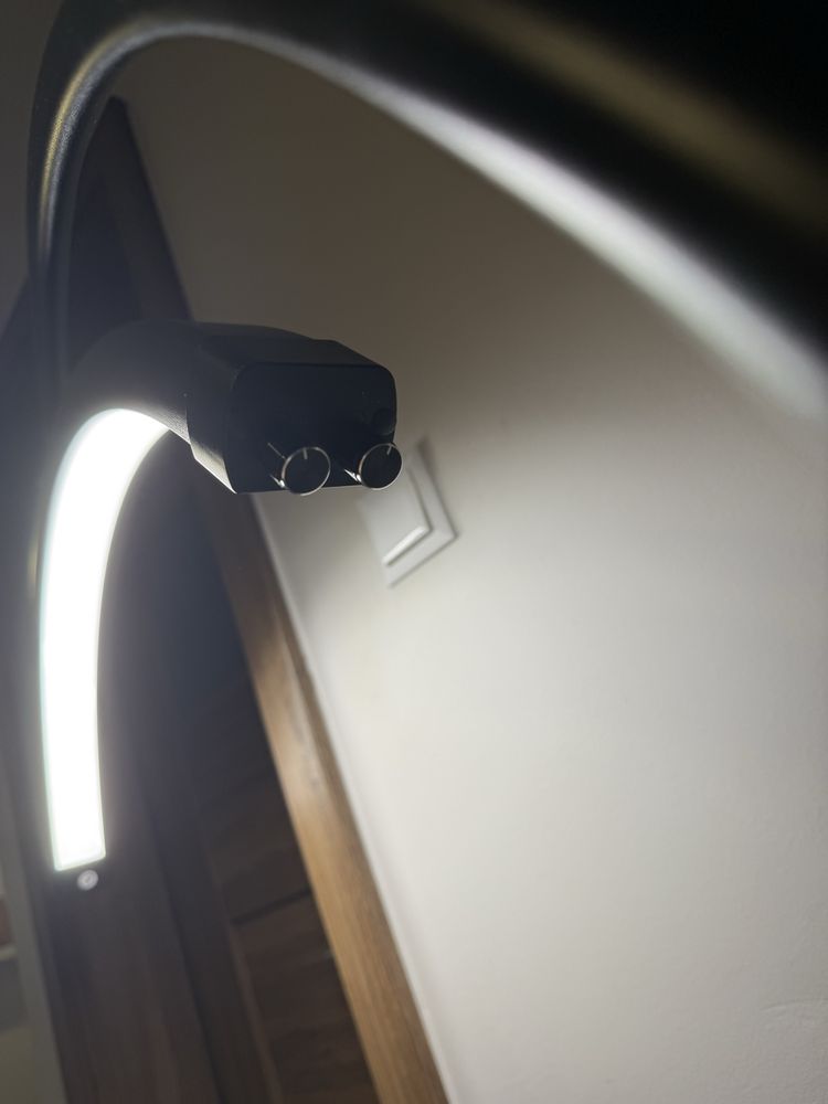 lampa typu moon do stylizacji rzes