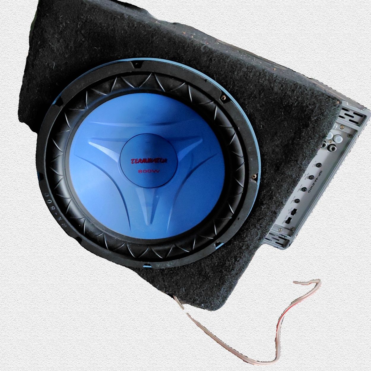 Subwoofer TERMINATOR WX-800  Wzmacniacz SPECTRON SP-M2100