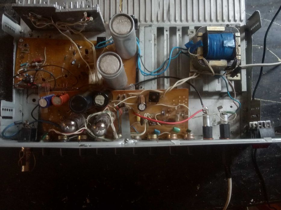 Ламповый гитарный усилитель.25-30 Вт на 8ом