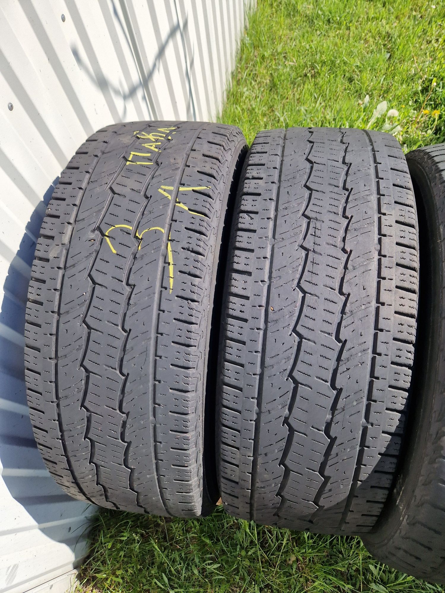 На продаж шини General 265/60 R20